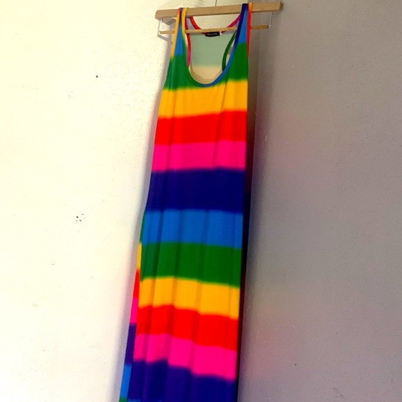 Pre loved dresses - Picture 1 of 7